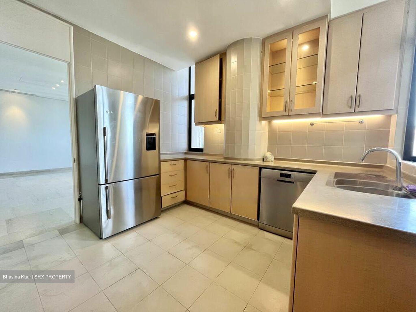 The Colonnade (D10), Condominium #485715531
